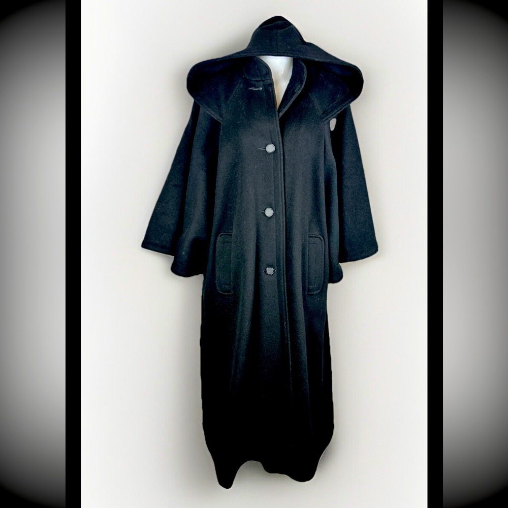 Chablis pure virgin wool overcoat woman’s batwing sleeve hooded trench